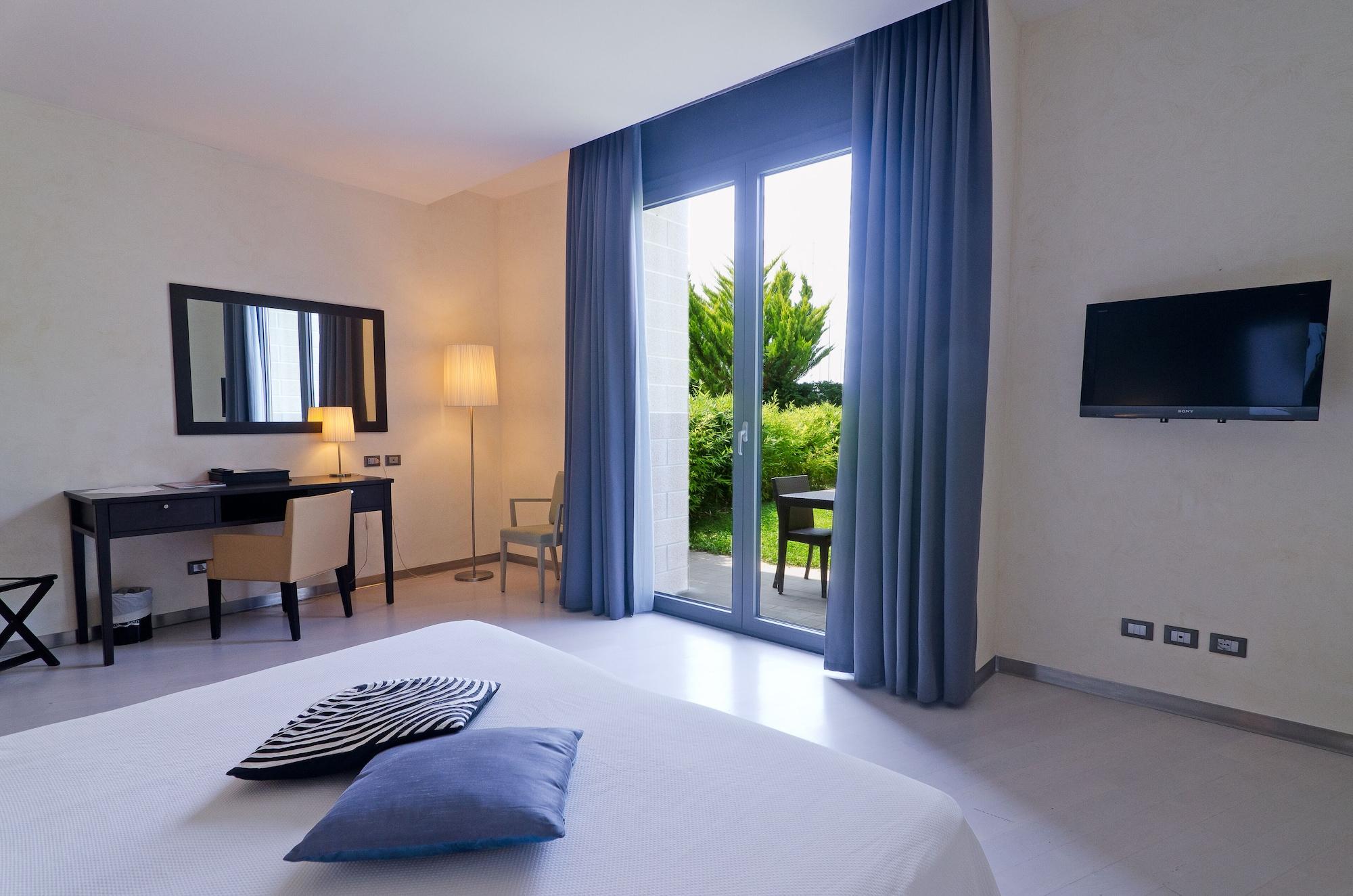Hotel Riviera Dei Fiori San Lorenzo al Mare Kültér fotó