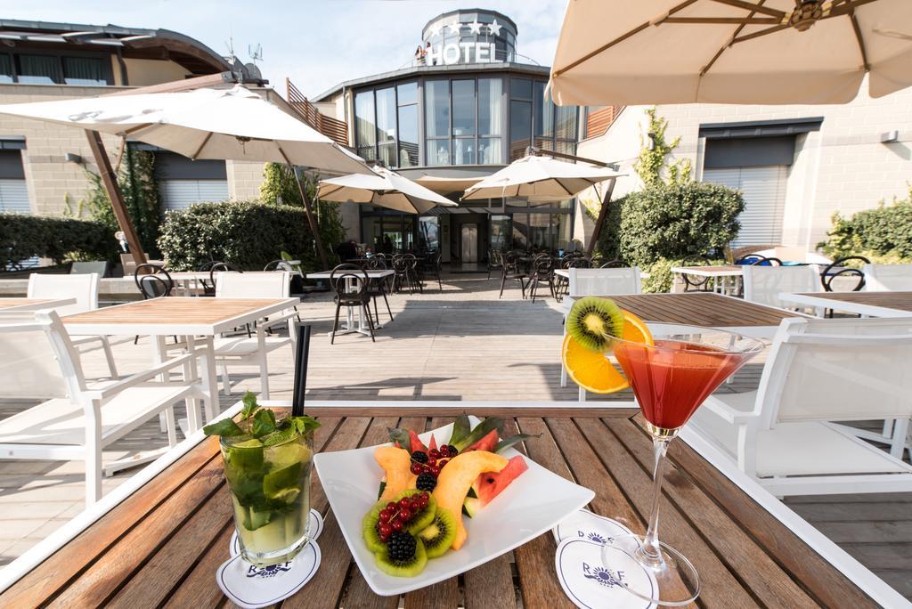 Hotel Riviera Dei Fiori San Lorenzo al Mare Kültér fotó